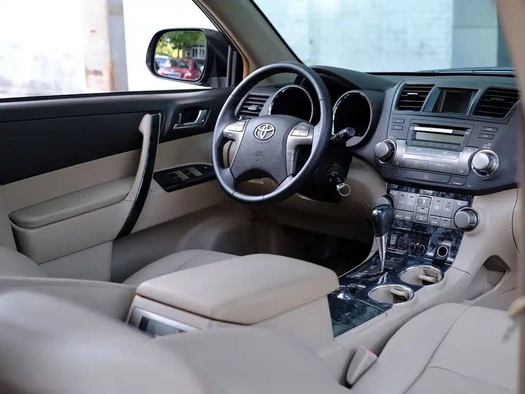 Highlander 2009 3.5L four-wheel drive 7-seat luxury version купить на сайте DeffCars