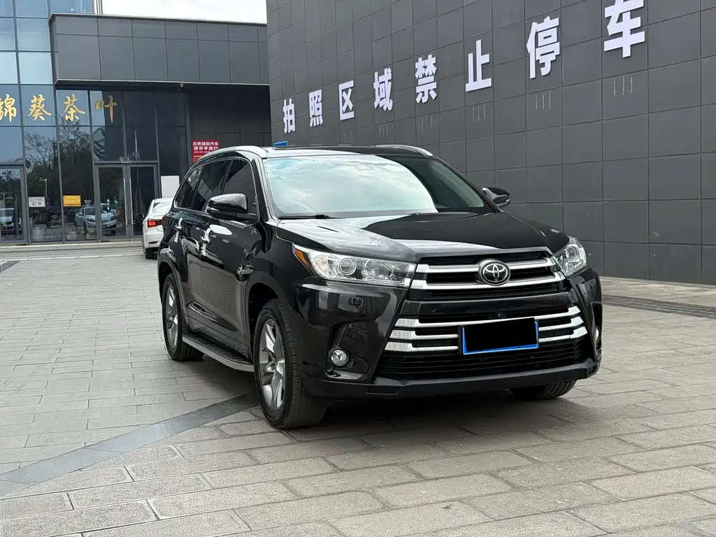 Highlander 2018 2.0T four-wheel drive extreme version, 7 seats, National VI купить на сайте DeffCars