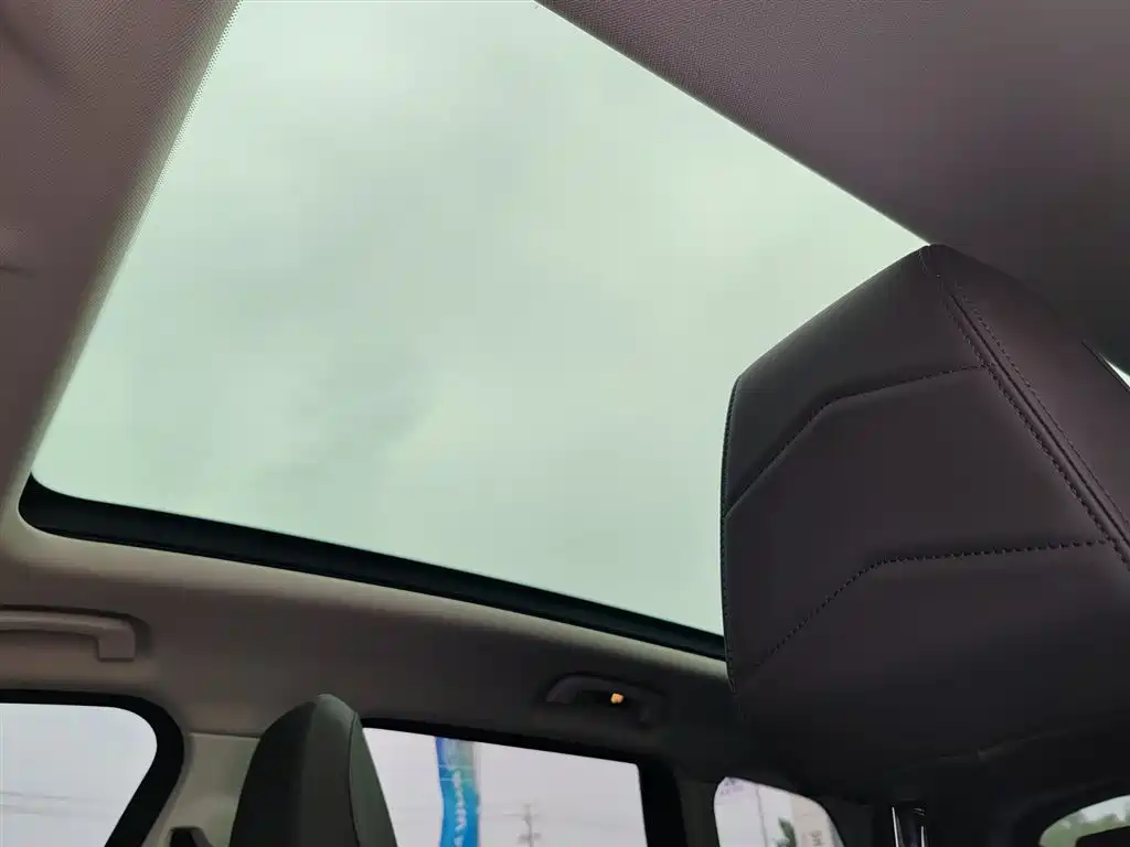BMW iX1 2025 eDrive25L M Sports Package купить на сайте DeffCars