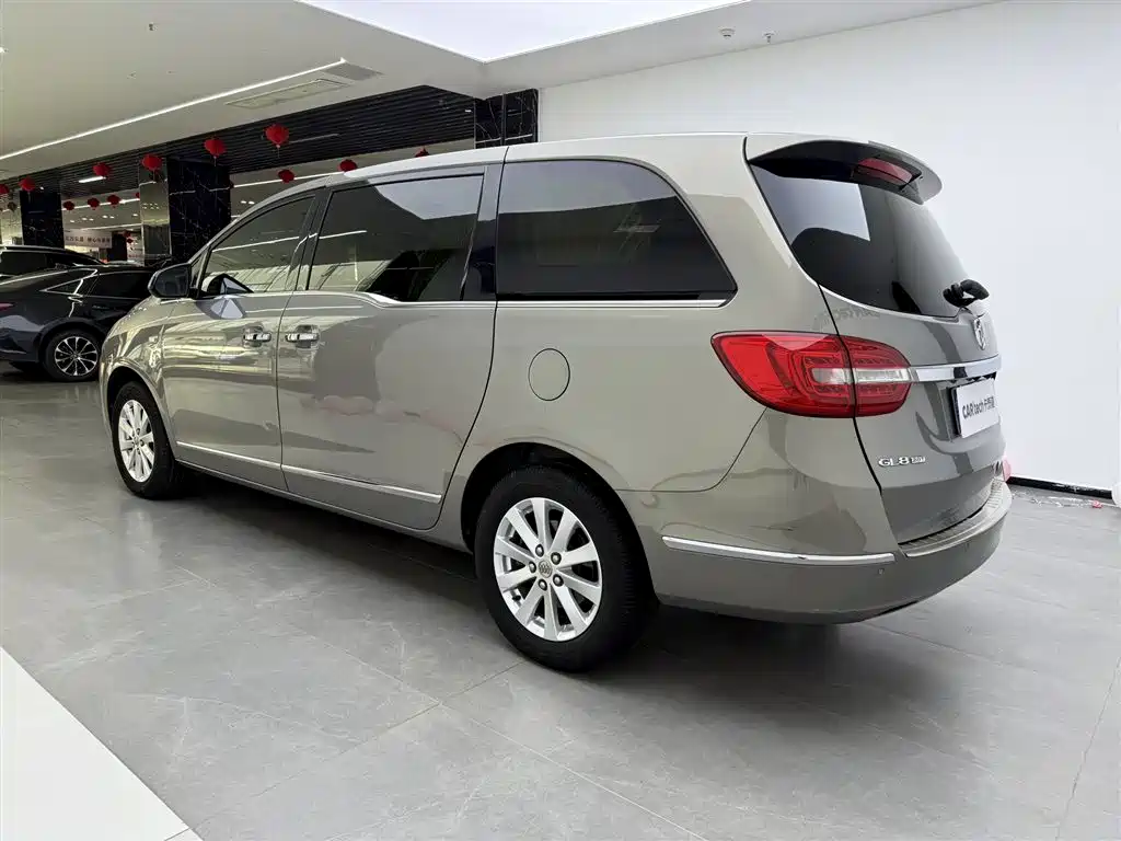 Buick GL8 2018 28T luxury model National VI купить на сайте DeffCars