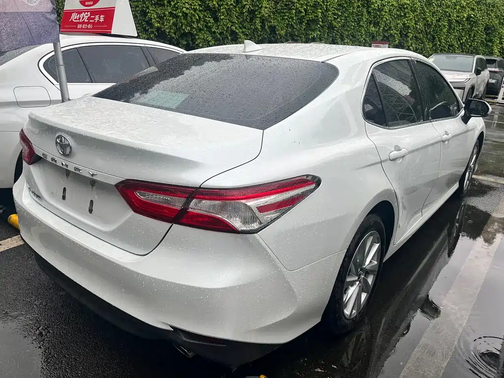 Camry 2022 2.0GVP Leading Edition купить на сайте DeffCars