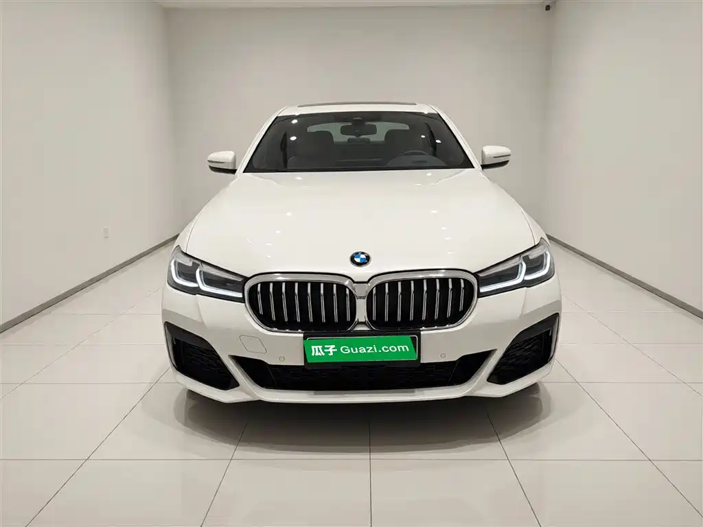 BMW 5 Series 2022 facelift 2 530Li leading M sports package купить на сайте DeffCars