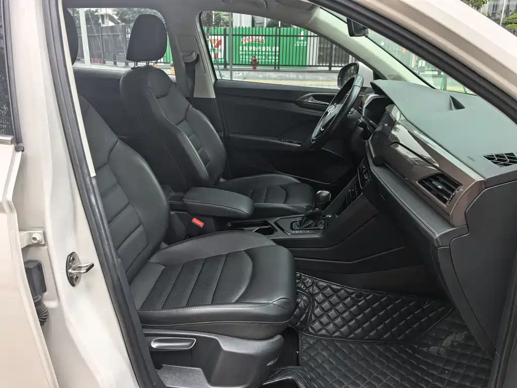 Tuyue 2022 280TSI two-wheel drive luxury version купить на сайте DeffCars