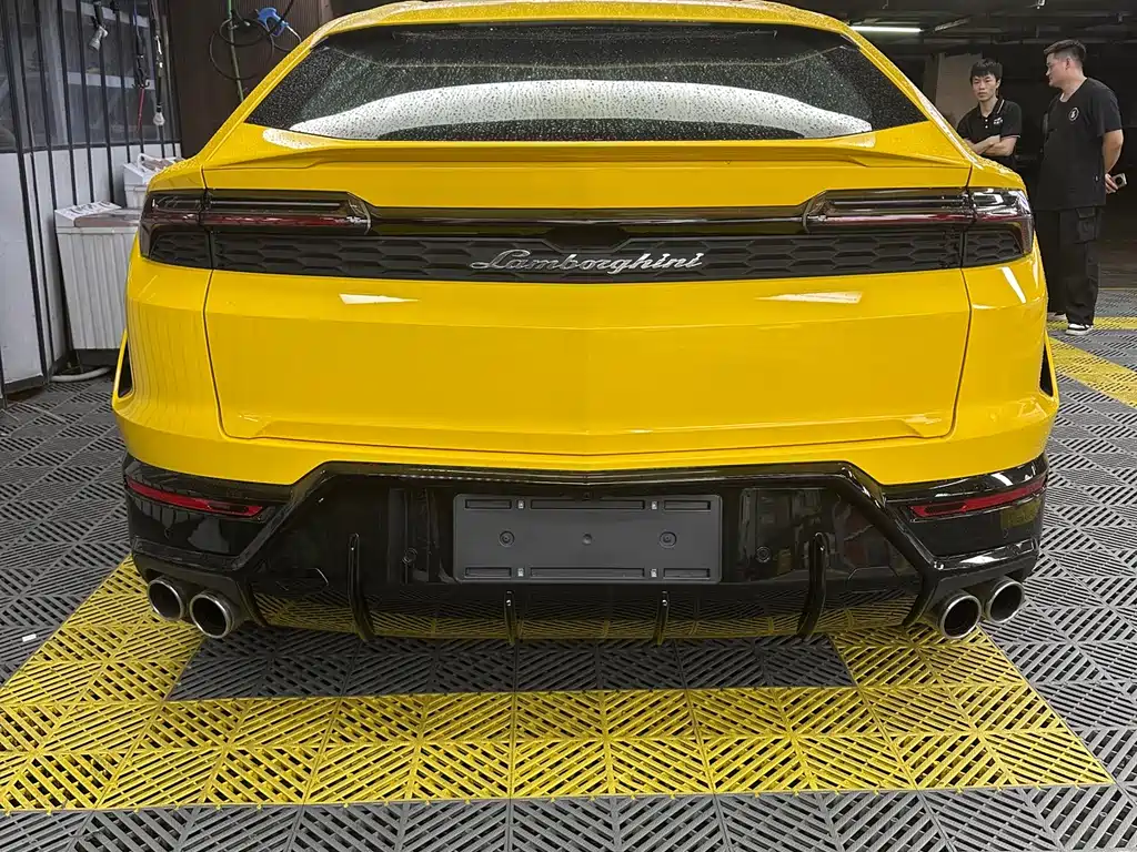 Urus SE 2025 4.0T Standard Edition купить на сайте DeffCars