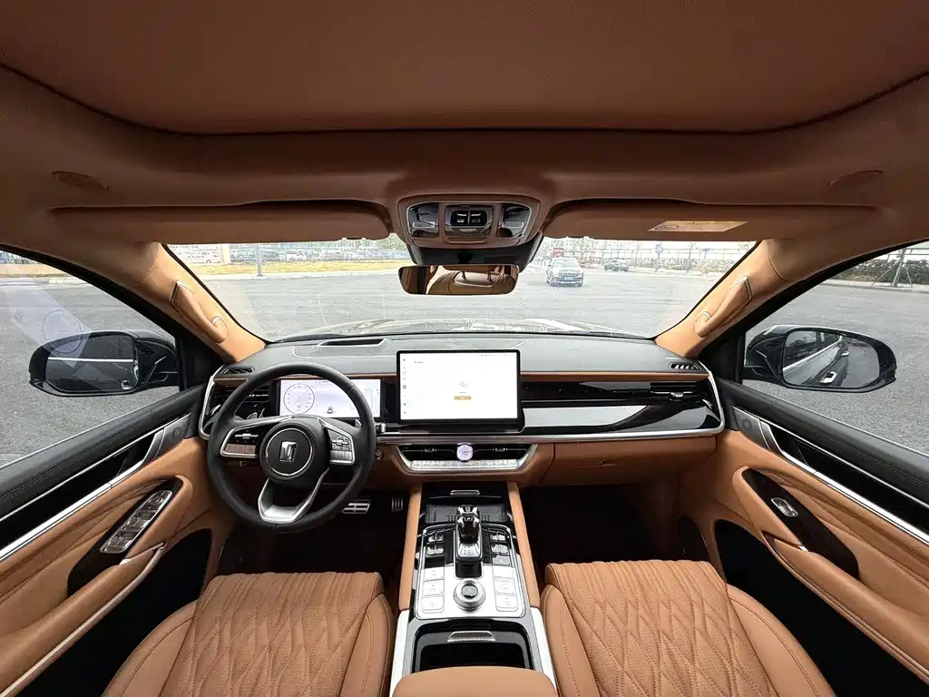 Tank 500 New Energy 2024 Hi4-T Black Warrior Edition купить на сайте DeffCars