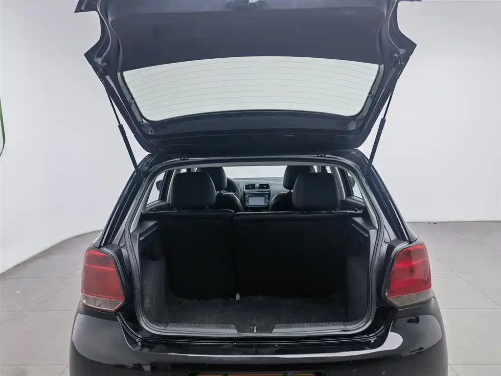 Polo 2011 1.4L automatic cool version купить на сайте DeffCars