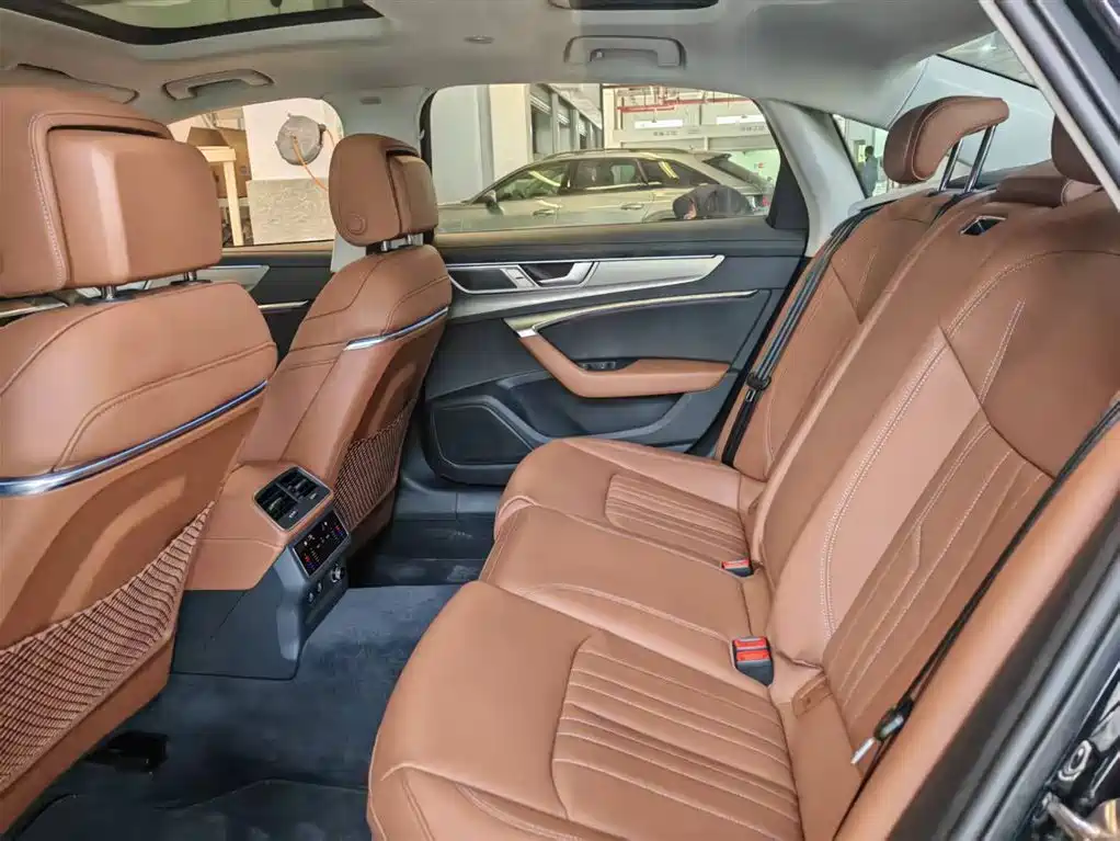 Audi A6L 2024 45 TFSI Premium Elegant Model купить на сайте DeffCars