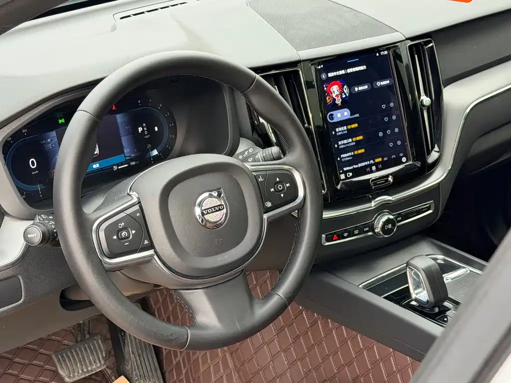 Volvo XC60 2023 B5 four-wheel drive Zhiyi Luxury Edition купить на сайте DeffCars