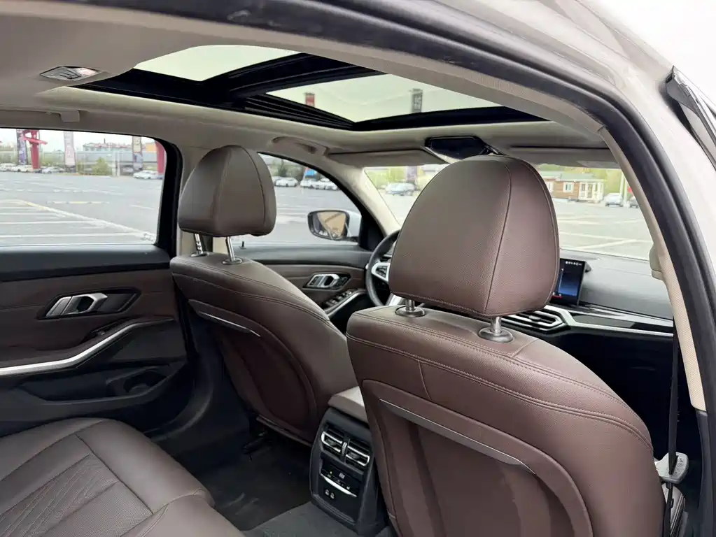BMW 3 Series 2023 320Li M Sports Package купить на сайте DeffCars