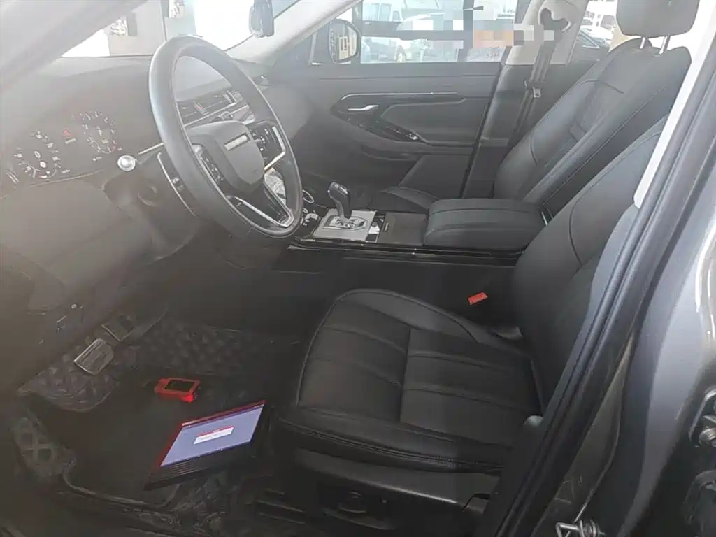 Range Rover Evoque 2022 facelift Evoque L 249PS R-Dynamic Deluxe Edition купить на сайте DeffCars