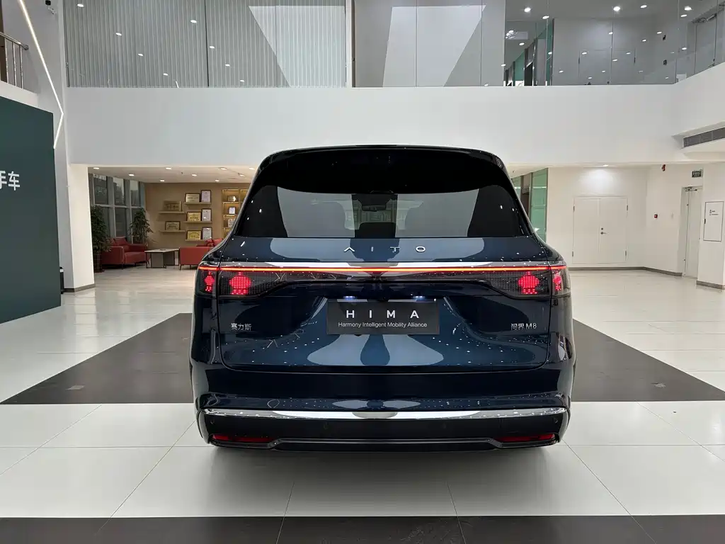 Wenjie M8 2025 extended range Ultra version 53.4kWh 5-seat version 192-line lidar) купить на сайте DeffCars