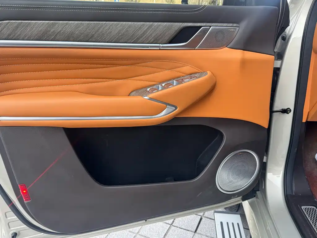 Tank 500 New Energy 2023 Hi4-T купить на сайте DeffCars