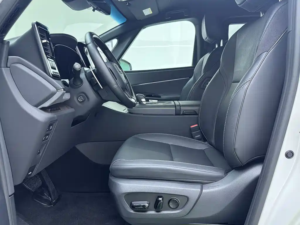 Lexus LM 2023 500h six-seater premium version купить на сайте DeffCars