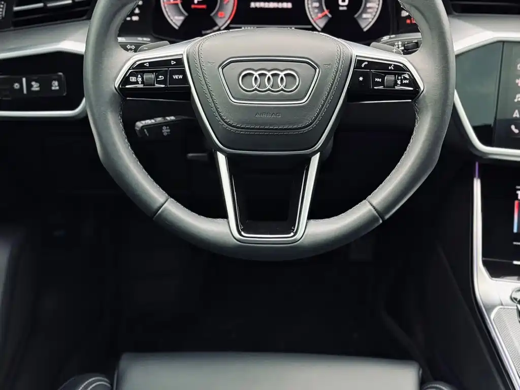 Audi A6L 2025 45 TFSI Premium Dynamic Model купить на сайте DeffCars