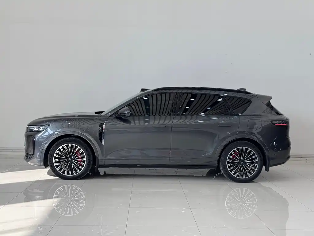 Lantu FREE 2025 FREE+ rear-wheel drive Qiankun version купить на сайте DeffCars