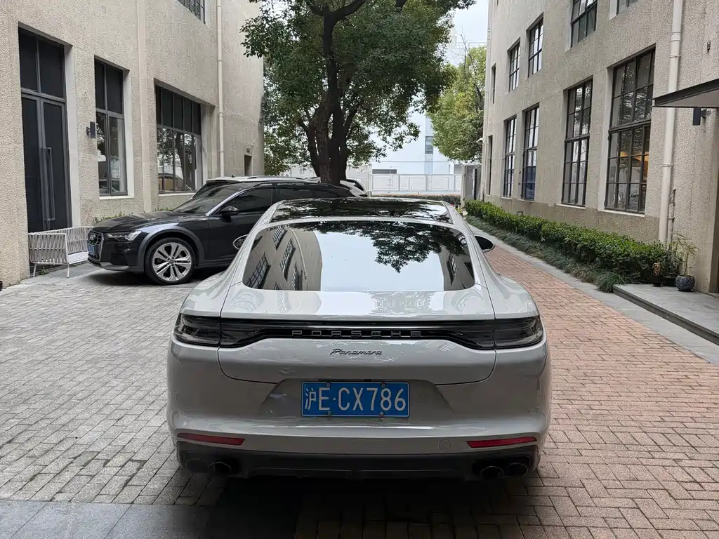Panamera 2023 Panamera 2.9T Platinum Edition купить на сайте DeffCars