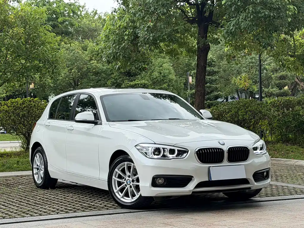 BMW 1 Series Imported 2015 Model 118i Leading купить на сайте DeffCars