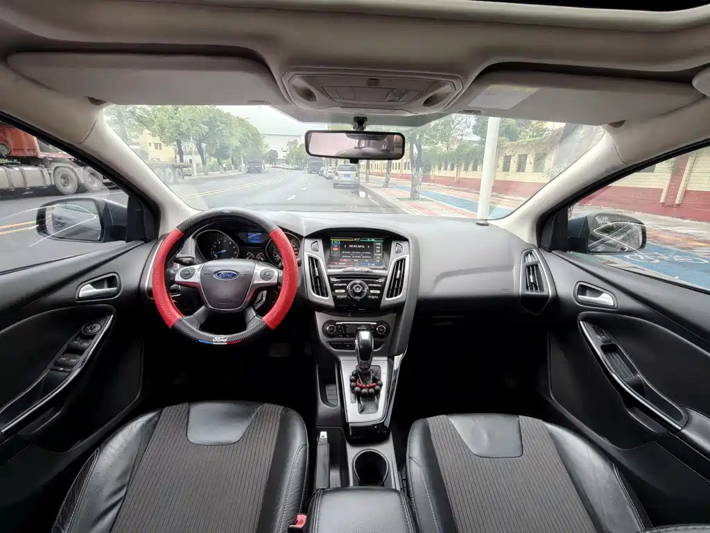 Focus 2012 sedan 1.6L automatic fashion model купить на сайте DeffCars