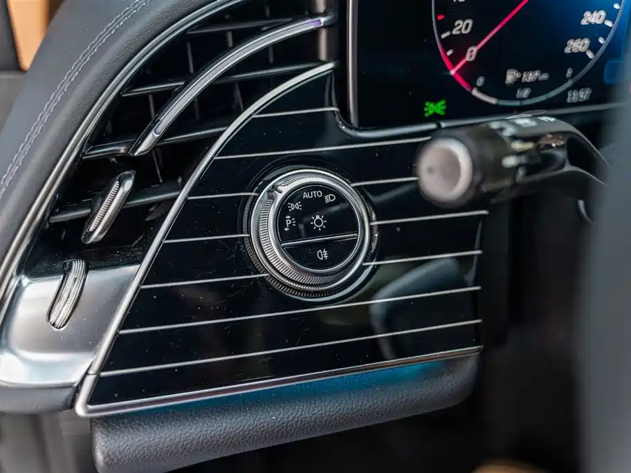 Mercedes-Benz E-Class 2024 facelift E 260 L 4MATIC купить на сайте DeffCars