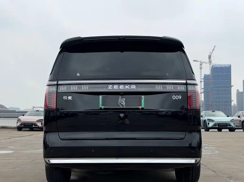 Jikrypton 009 2024 seven-seat aisle version four-wheel drive 108kWh купить на сайте DeffCars