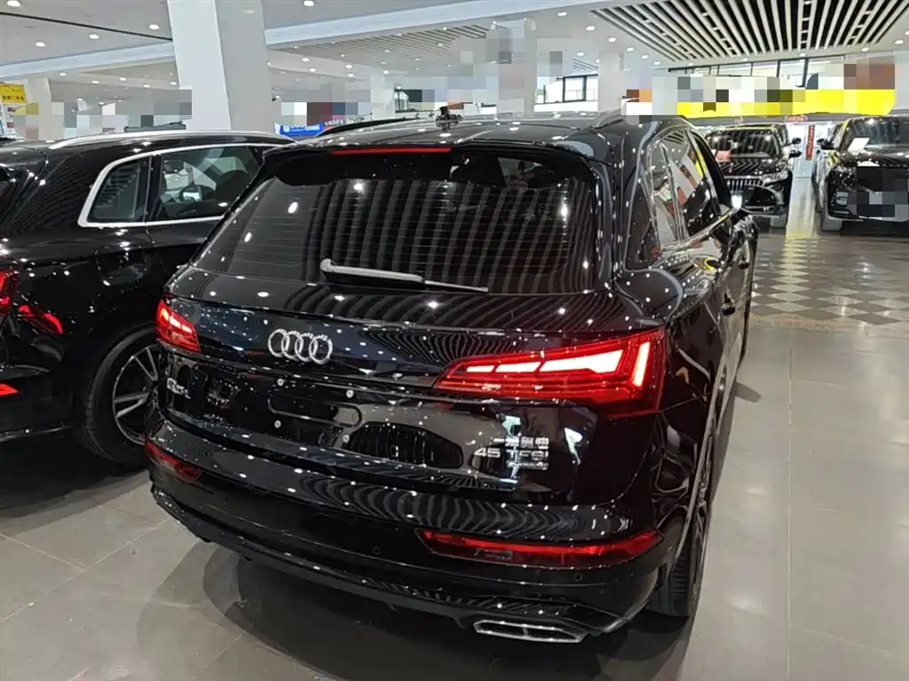 Audi Q5L 2024 45 TFSI luxury and dynamic model купить на сайте DeffCars
