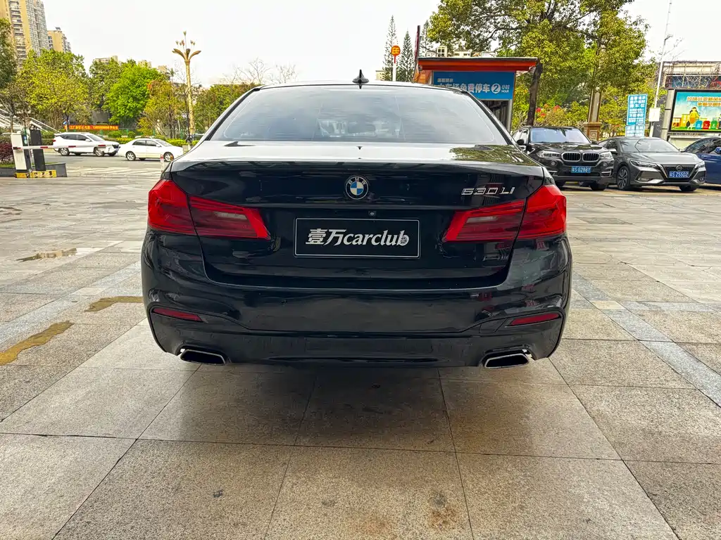 BMW 5 Series 2018 facelift 530Li leading M sports package купить на сайте DeffCars