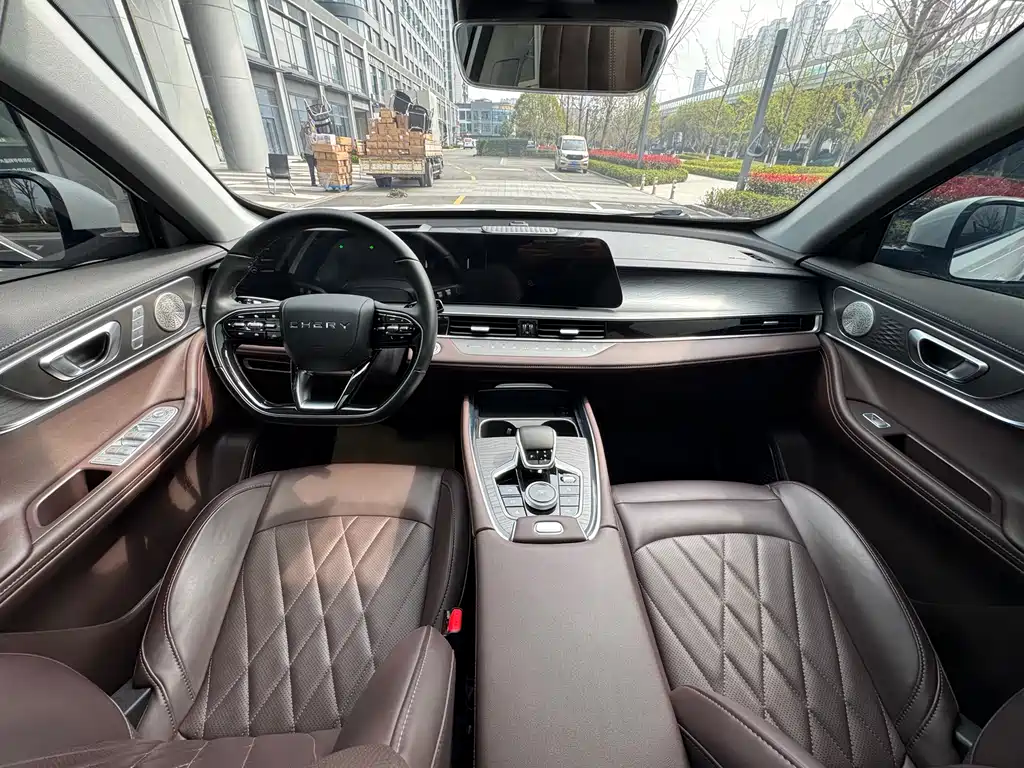 Tiggo 8 PRO 2024 Champion Edition 390T 2WD Peak Edition 5 seats купить на сайте DeffCars