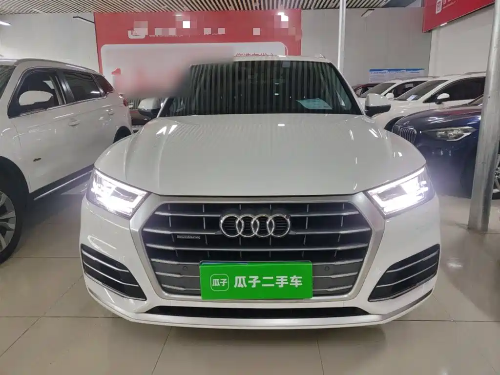 Audi Q5L 2020 facelift 40 TFSI enjoys fashionable style купить на сайте DeffCars