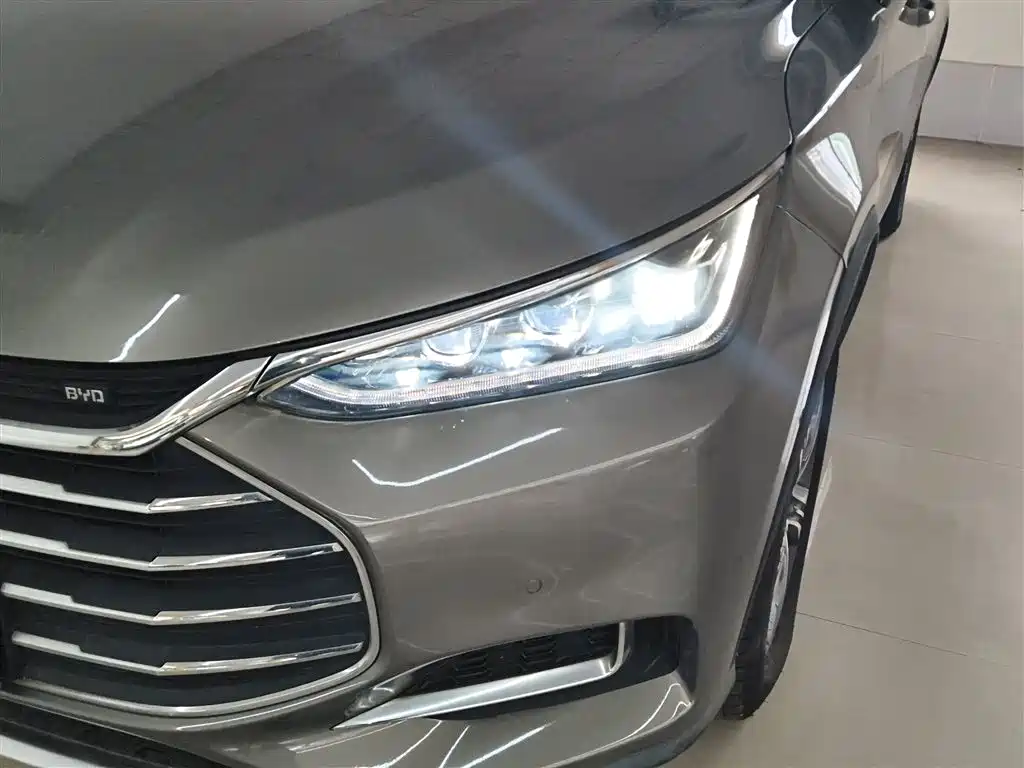 Tang 2018 2.0T automatic intelligent Zunyue type 7 seats, National V купить на сайте DeffCars