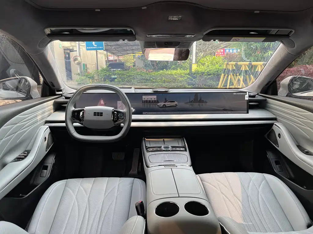 Galaxy E8 2025 700km Yuanhang Intelligent Driving Edition купить на сайте DeffCars