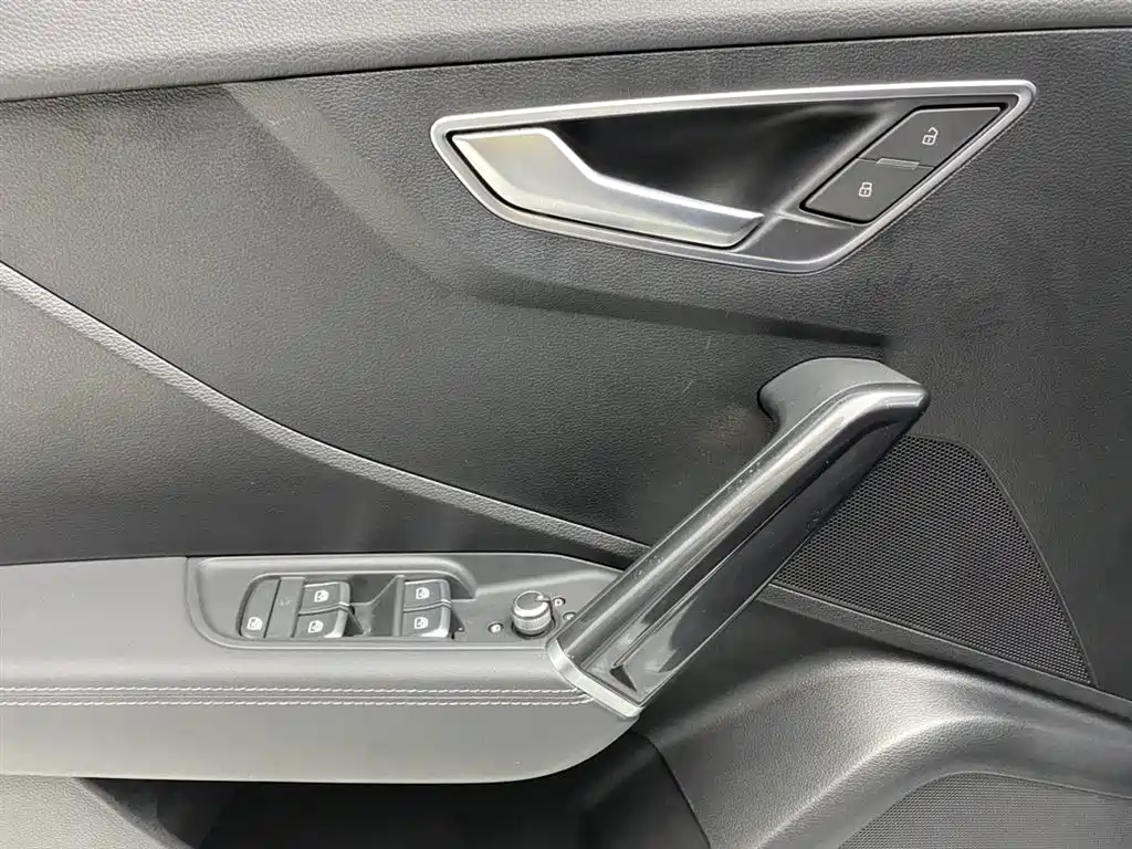 Audi Q2L 2022 35 TFSI Enterprising and Elegant Model купить на сайте DeffCars