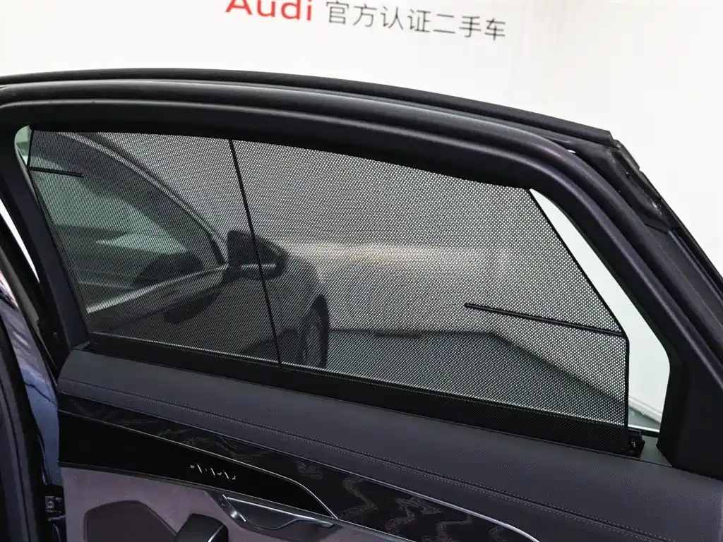 Audi A8 2025 A8L 50 TFSI quattro Premium Selection купить на сайте DeffCars