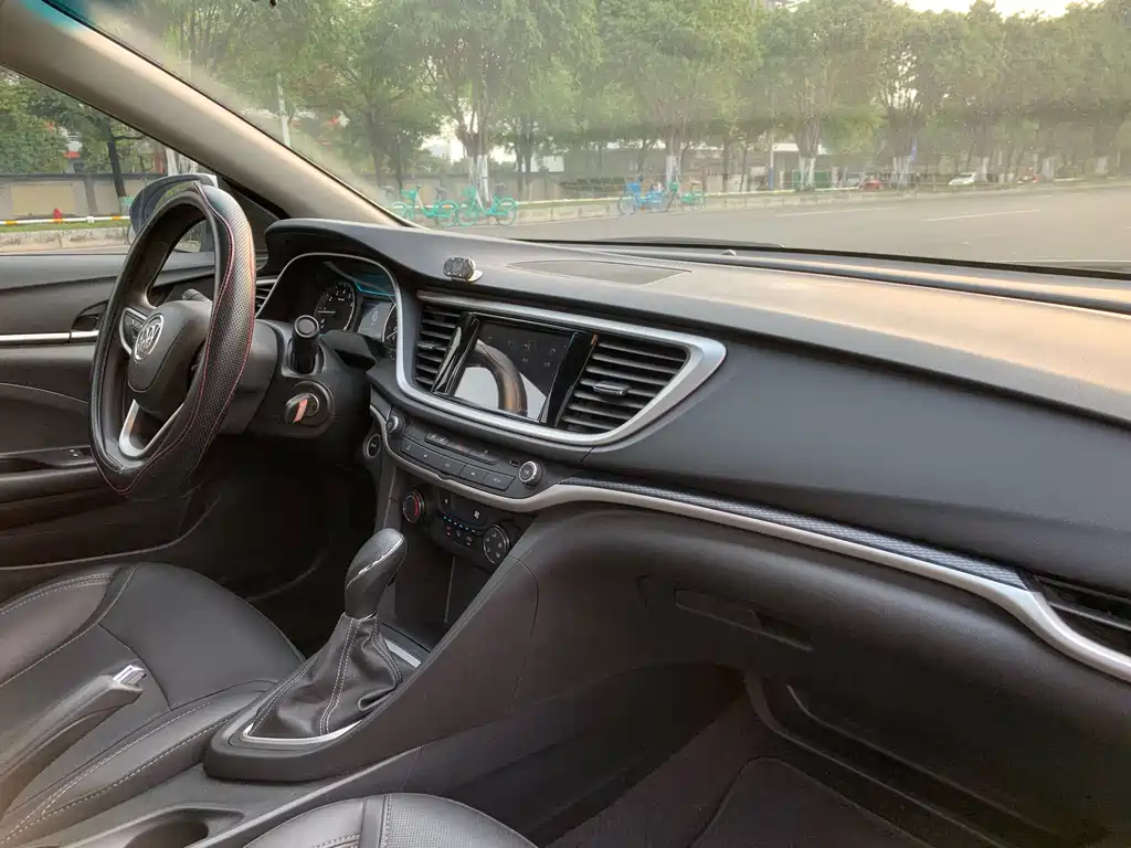 Yinglang 2021 1.3T automatic light hybrid elite model купить на сайте DeffCars
