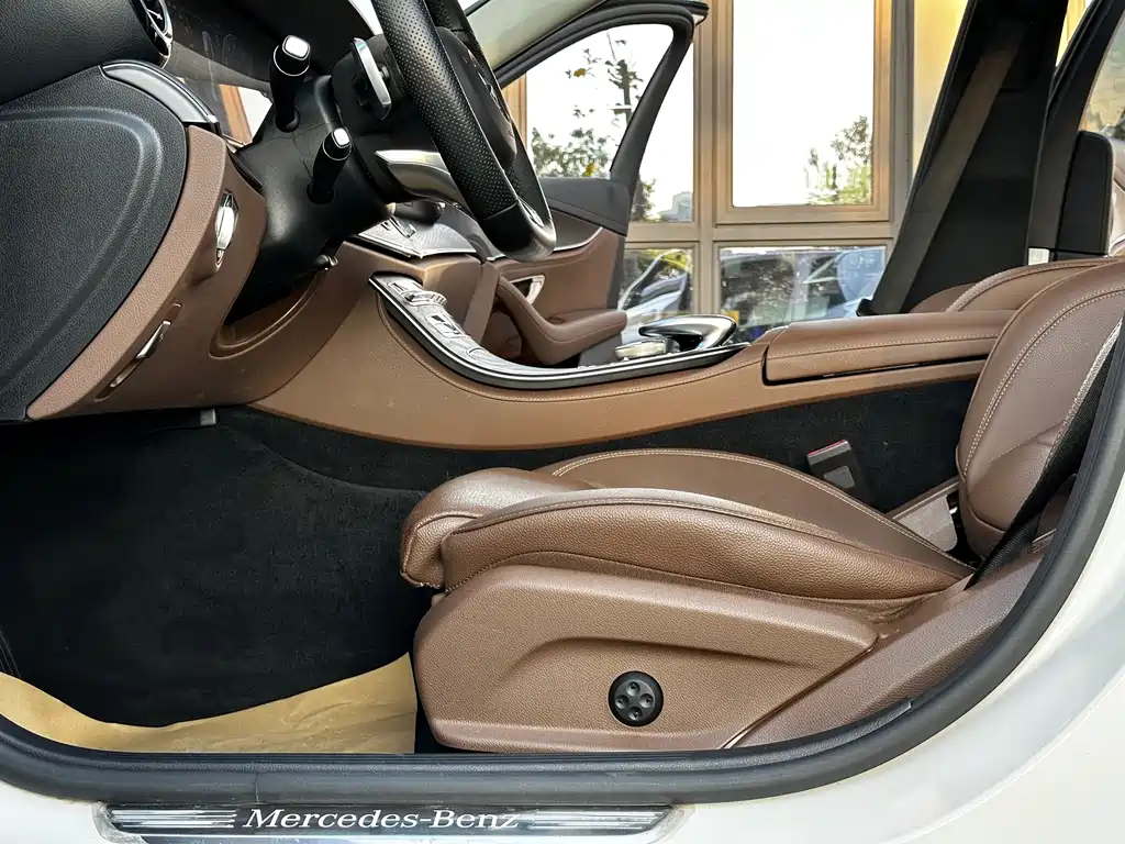 Mercedes-Benz E-Class 2018 E 200 L Sports купить на сайте DeffCars