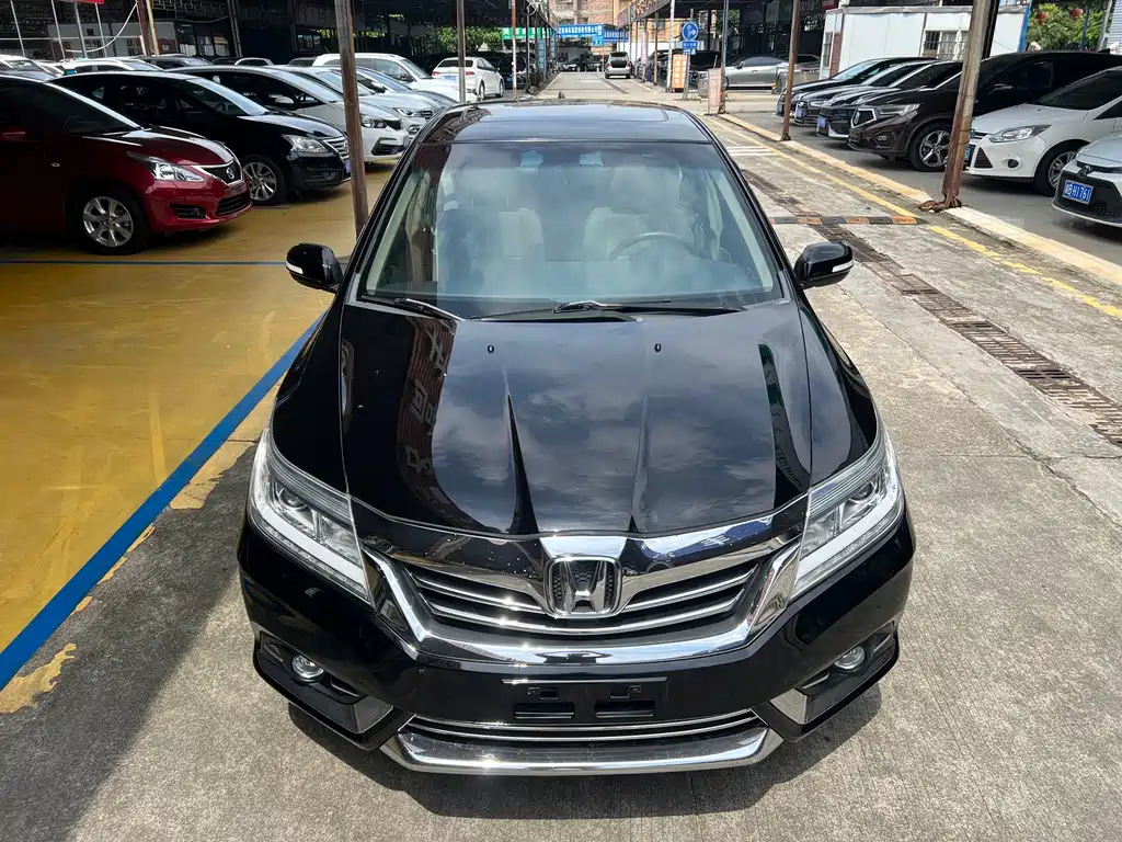 Crider 2015 1.8L Automatic Deluxe Edition купить на сайте DeffCars