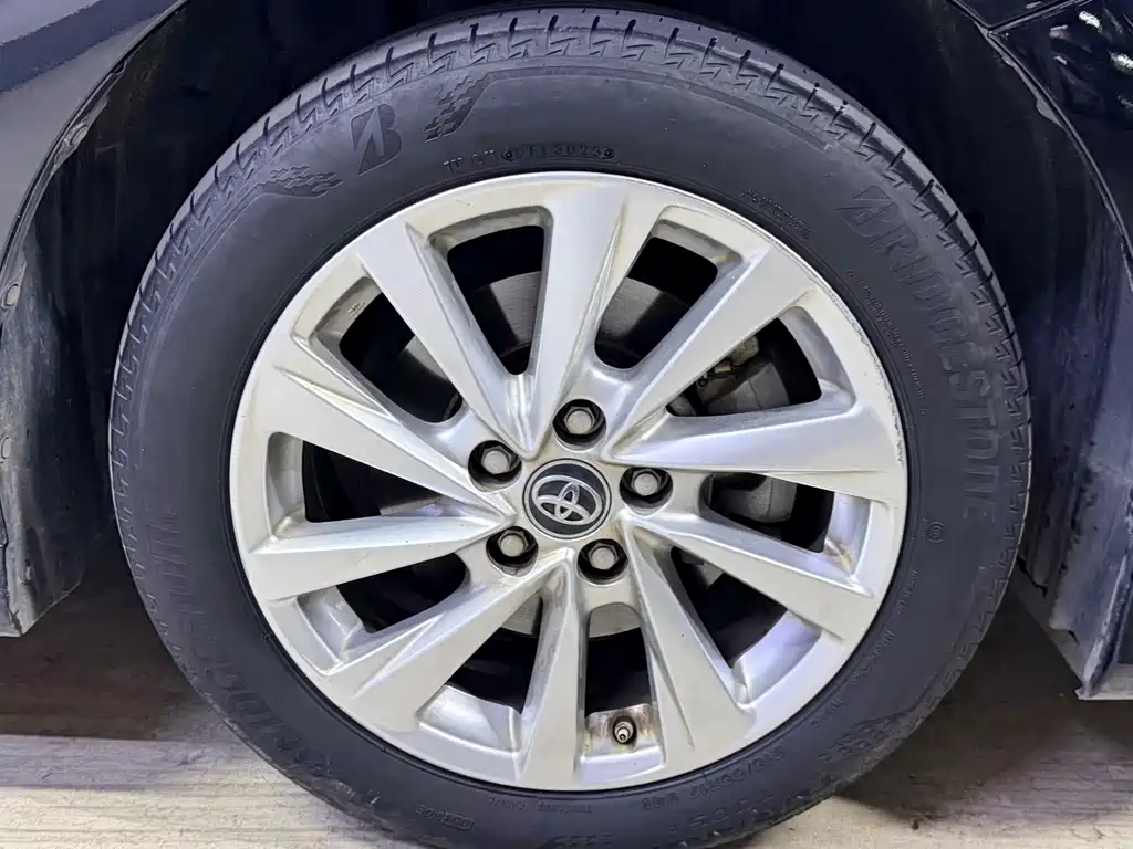 Camry 2023 2.0GVP Leading Edition купить на сайте DeffCars