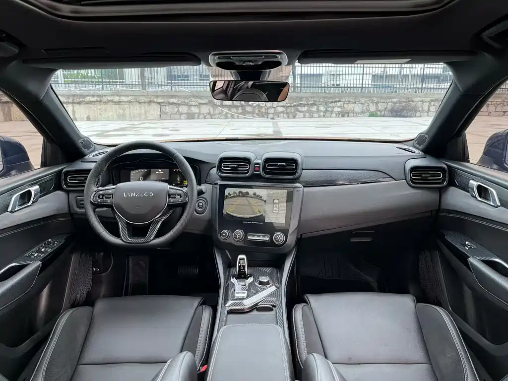 Lynk & Co 03 2021 1.5TD DCT Plus купить на сайте DeffCars
