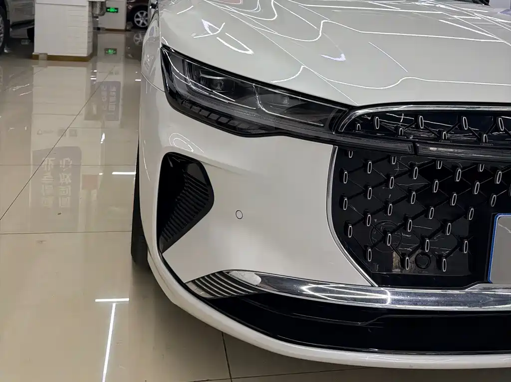 Lincoln Z 2022 facelift i-exclusive edition купить на сайте DeffCars