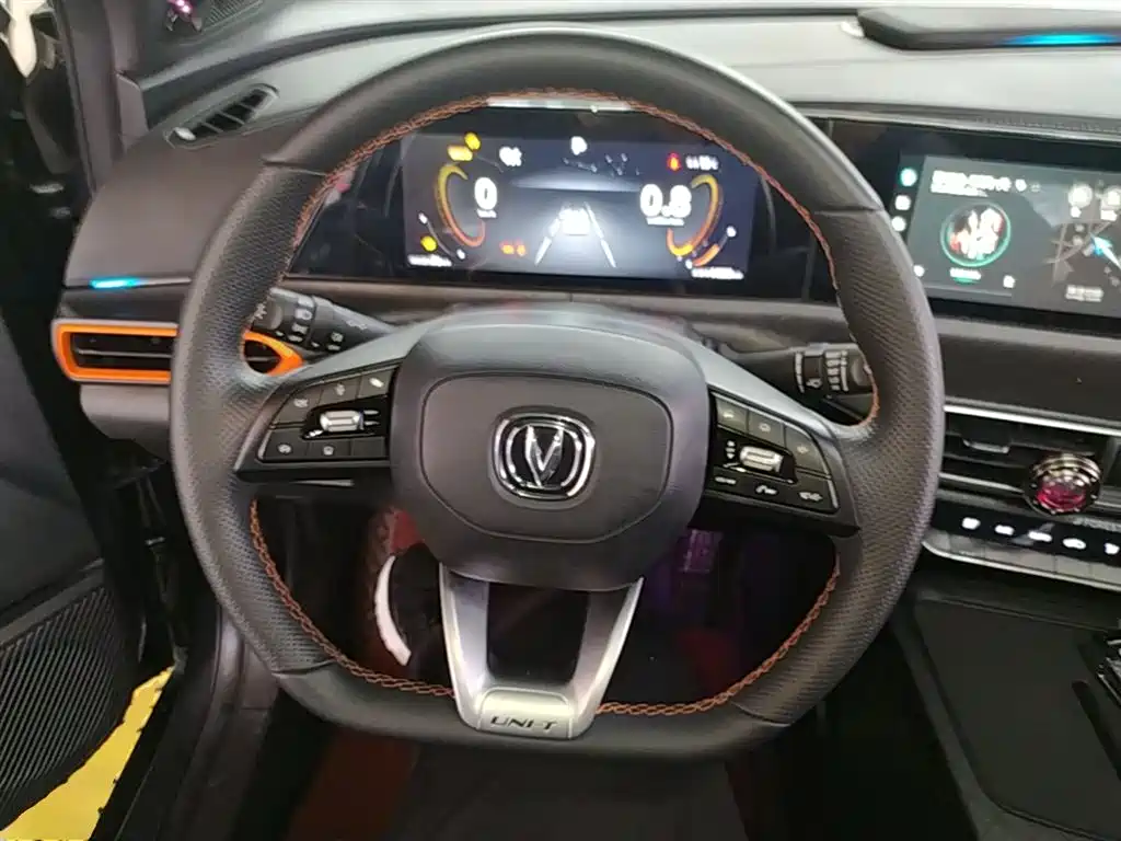 Changan UNI-T 2022 1.5T exclusive model купить на сайте DeffCars