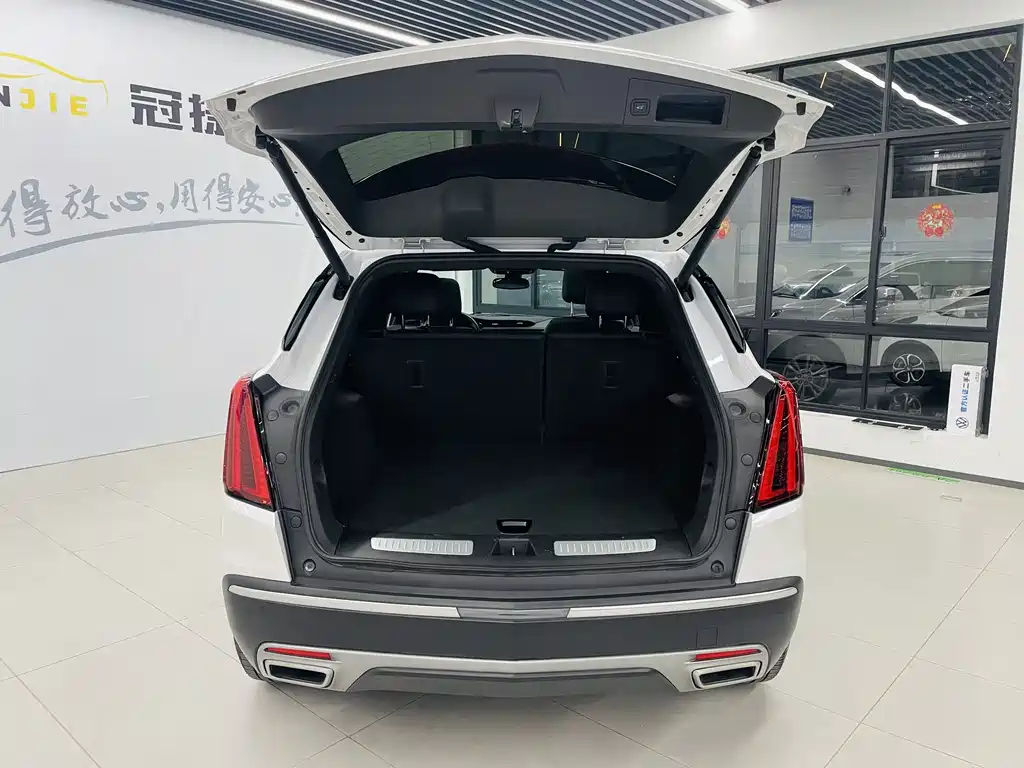 Cadillac XT5 2023 2.0T two-wheel drive fashion model купить на сайте DeffCars
