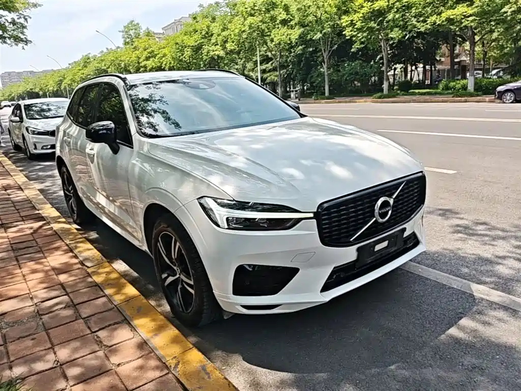 Volvo XC60 2021 T5 four-wheel drive Zhiyuan Sport Edition купить на сайте DeffCars