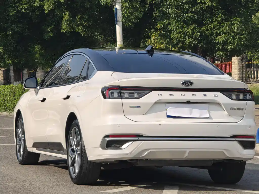 Mondeo 2023 EcoBoost 245 Extreme купить на сайте DeffCars