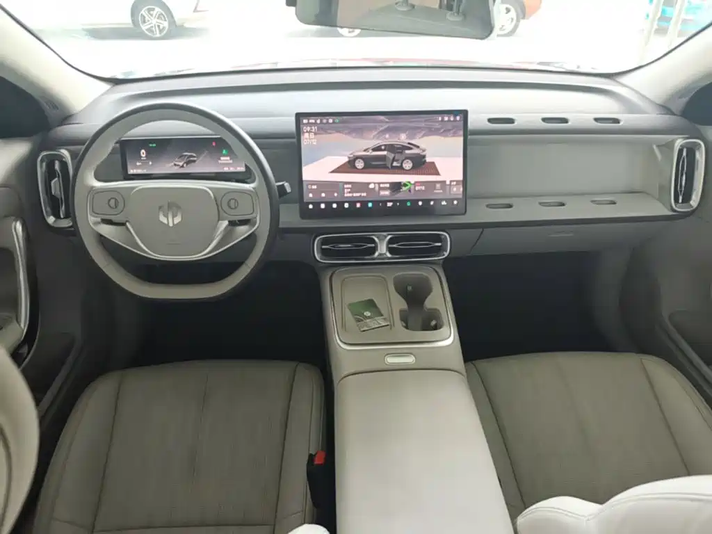 Leapmo B01 2025 550 Enjoy Edition купить на сайте DeffCars