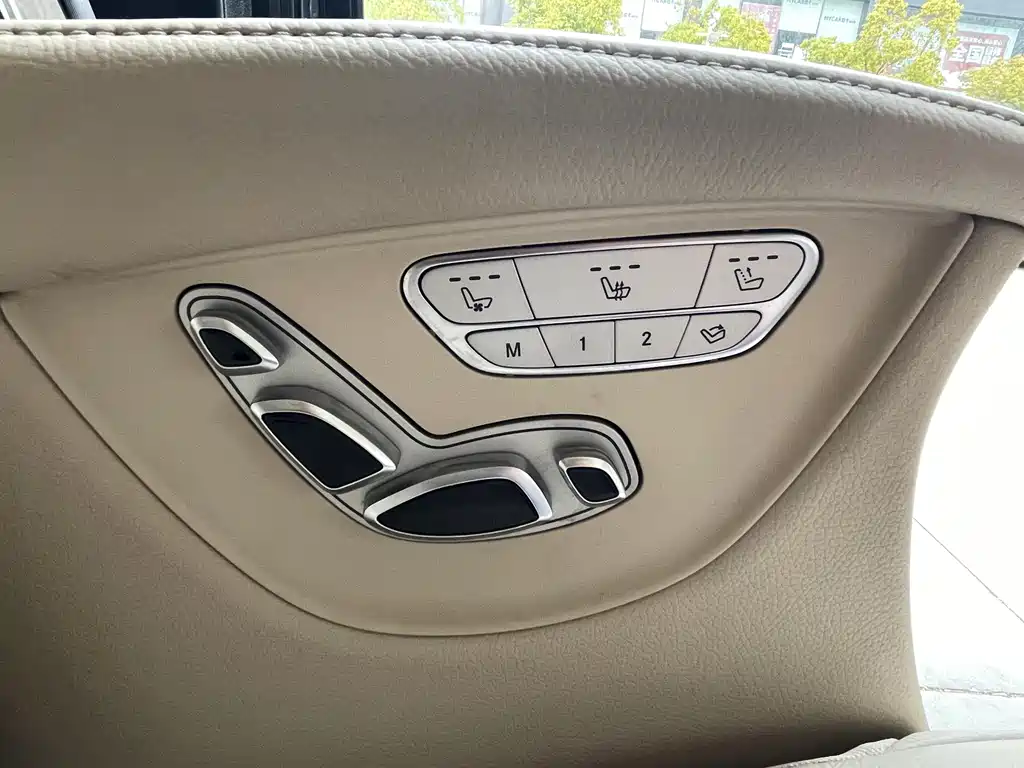 Mercedes-Benz V-Class 2018 V 260 L Premium Extended Edition National VI купить на сайте DeffCars