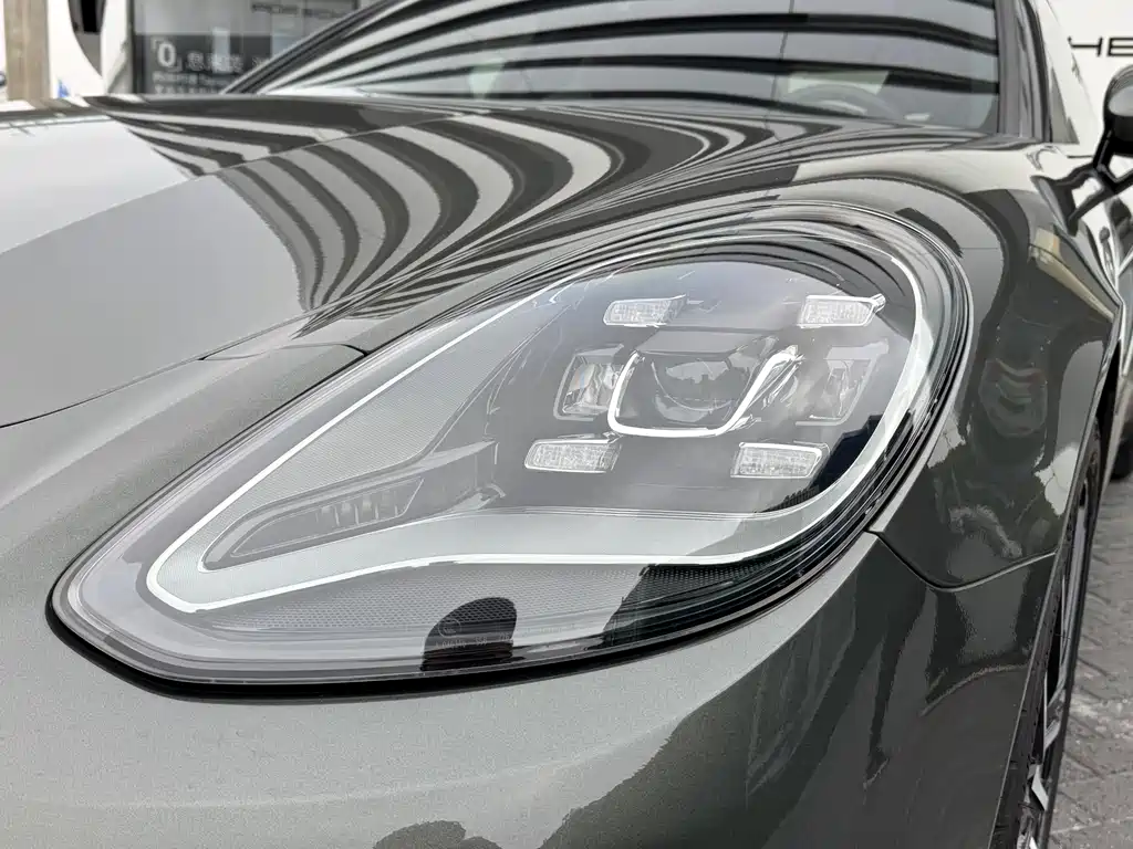 Panamera 2023 Panamera 2.9T Platinum Edition купить на сайте DeffCars