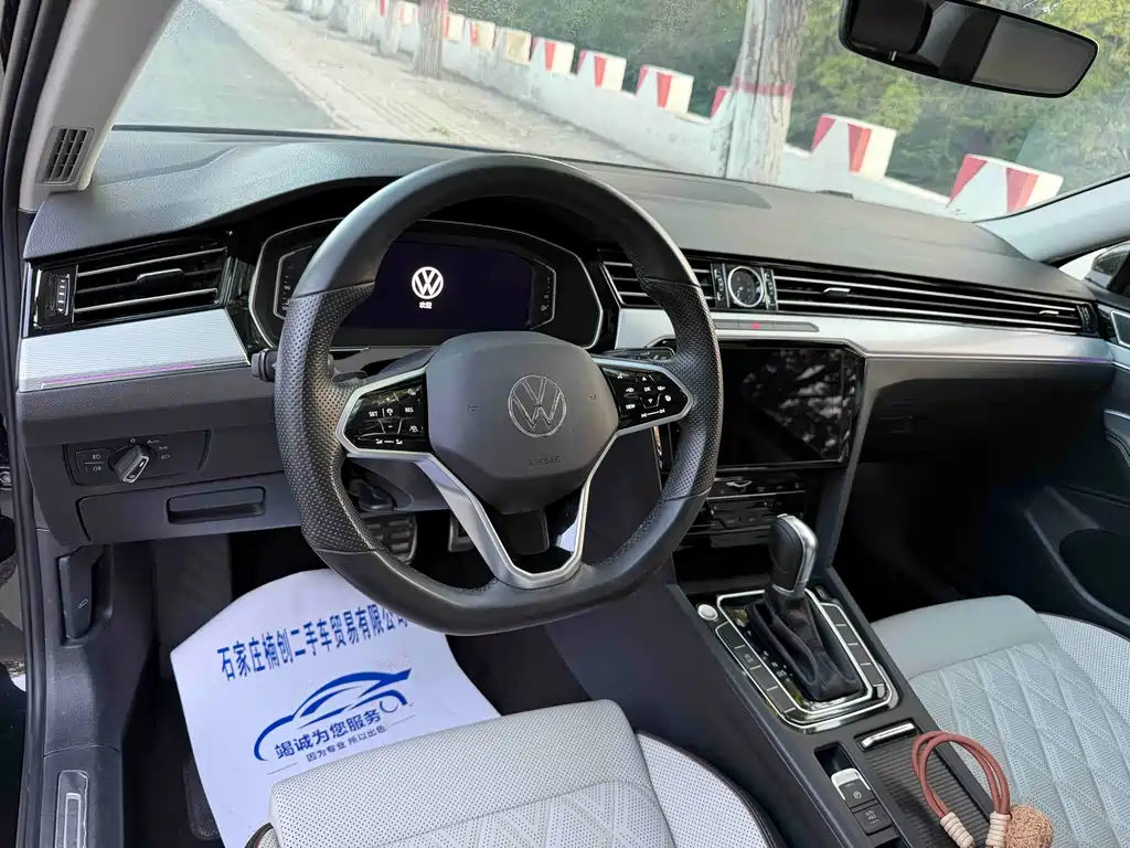Magotan 2024 model 2 million public model 330TSI DSG luxury model купить на сайте DeffCars