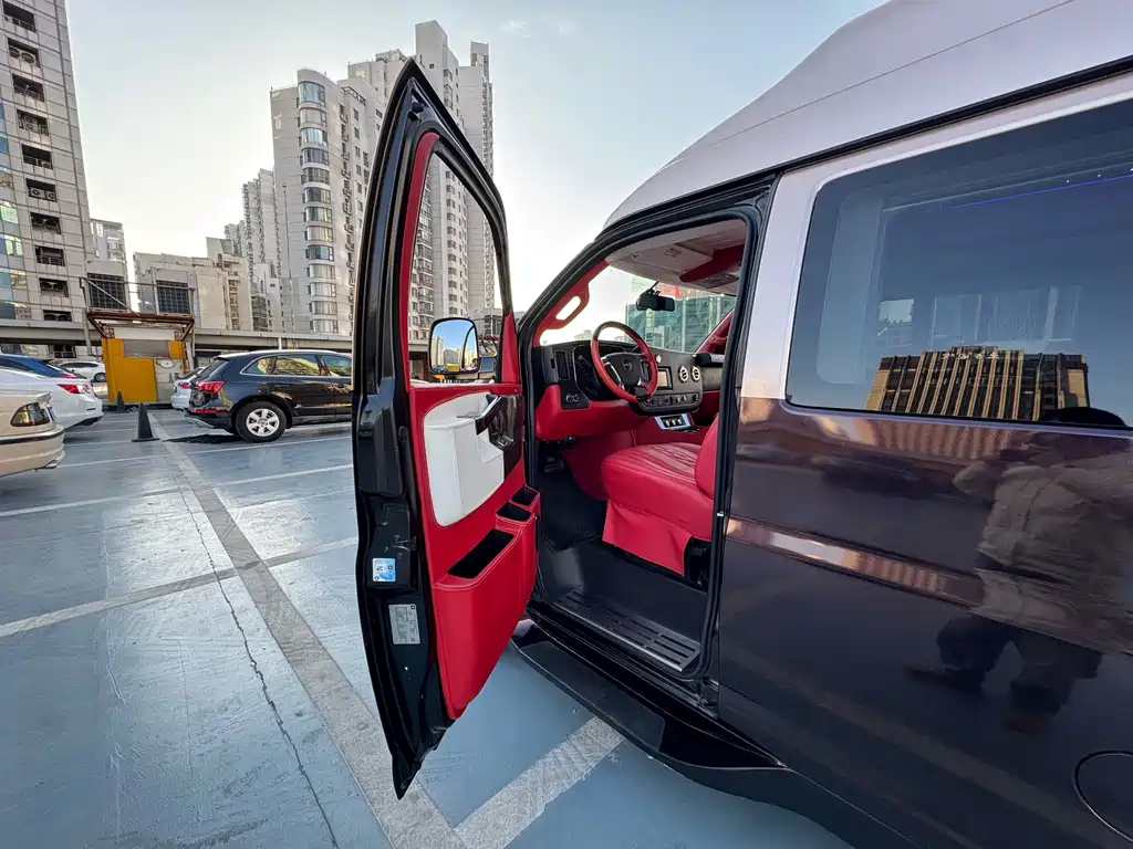 SAVANA 2017 6.0L G660S Yazun Canopy Edition купить на сайте DeffCars