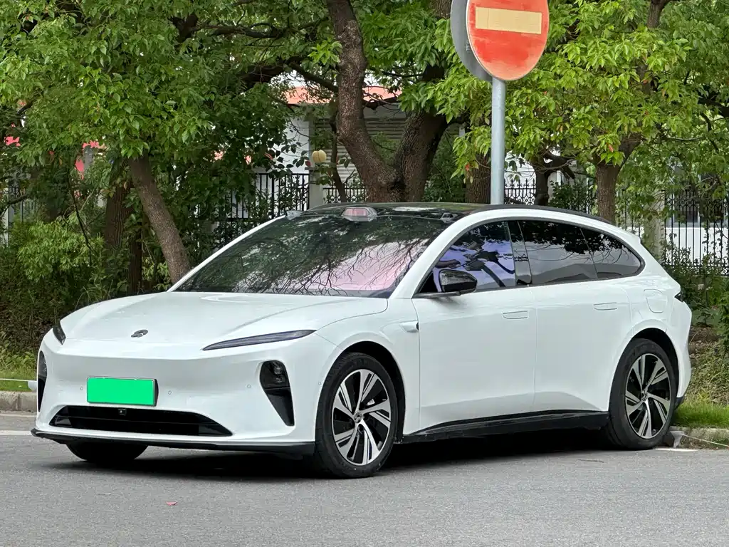 NIO ET5T 2024 75kWh Touring купить на сайте DeffCars