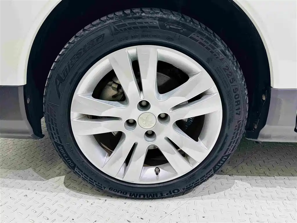 Peugeot 3008 2016 1.6THP Automatic Classic Edition купить на сайте DeffCars