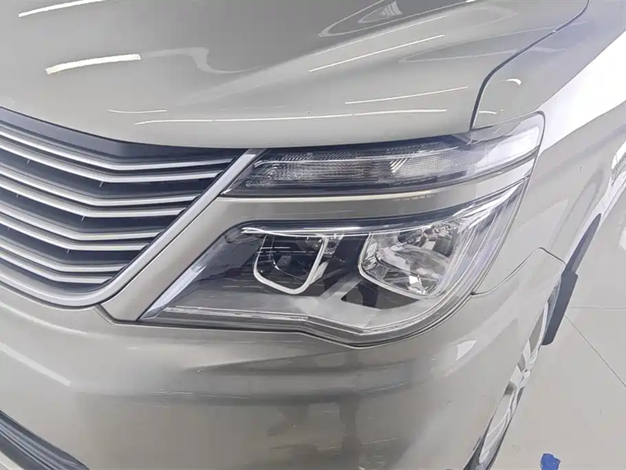 Lingzhi 2022 M5L 1.6L practical 7-seater купить на сайте DeffCars